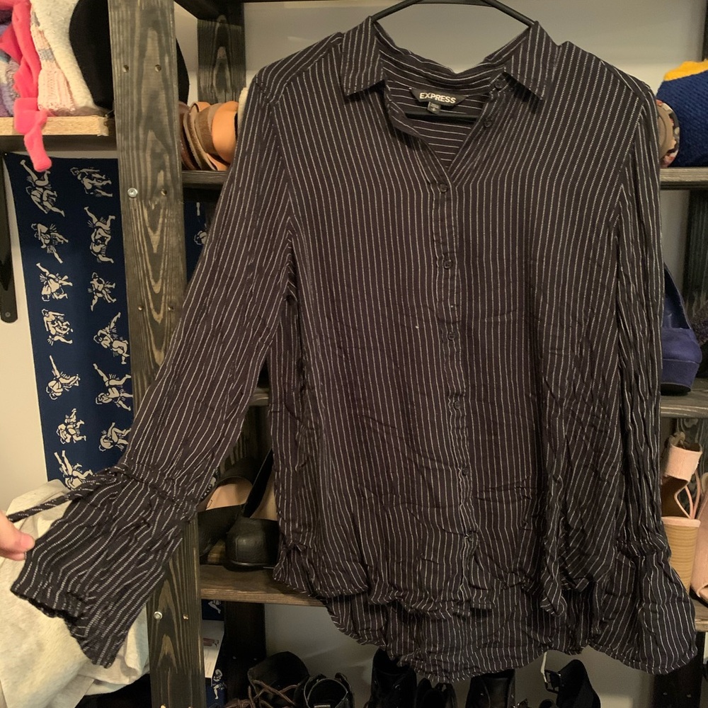 EXPRESS bell sleeved button down